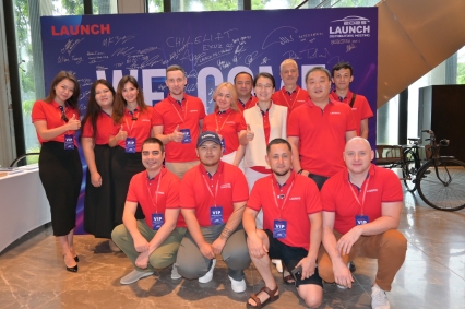 LAUNCH INTO THE FUTURE. LAUNCH'S 25TH OVERSEAS DISTRIBUTOR MEETING IN CHENGDU